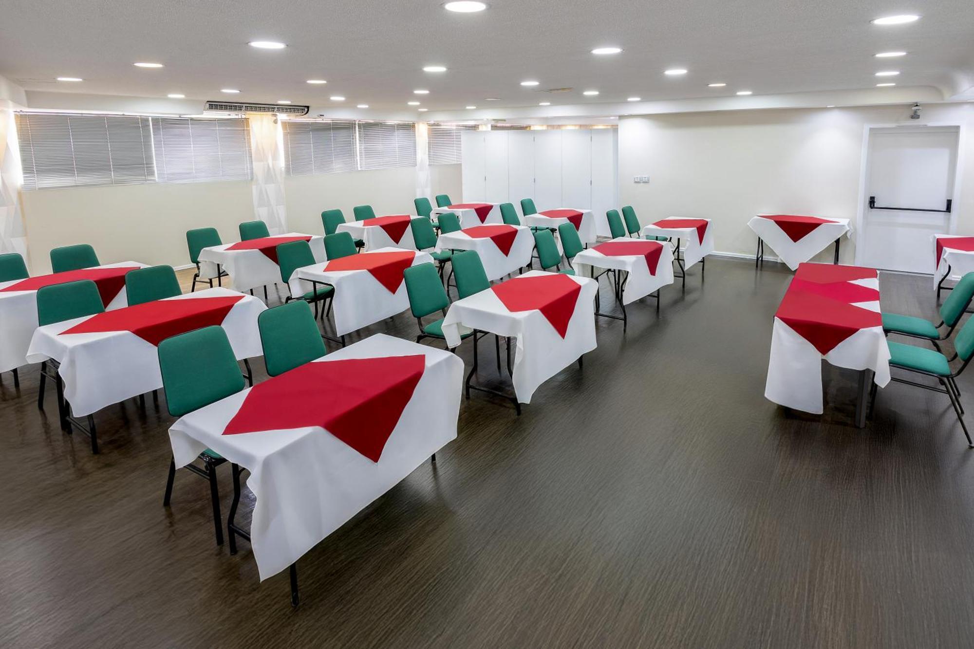 Hotel Euro Suite Sao Paulo By Nacional Inn - A 600 Metros Da Rua 25 De Marco Kültér fotó